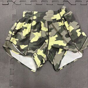 Lululemon Girls Camouflage High-Rise Swiftly Tech Shorts Size S